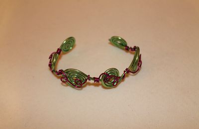 Bracelet spirale anis/fuschia (réglable)