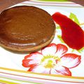 Tartelettes soufflées au chocolat, coulis de framboises