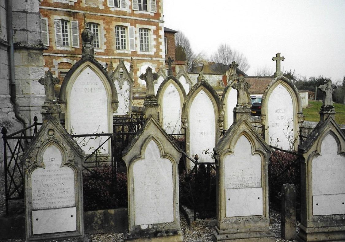 Villequier, cimetière, tombes de la famille Hugo (76)