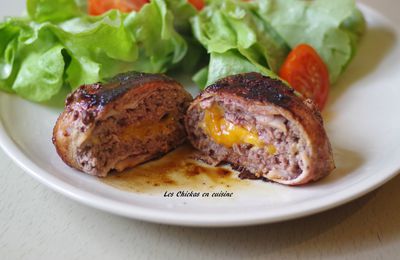 Ballottine de boeuf haché au fromage et au lard.