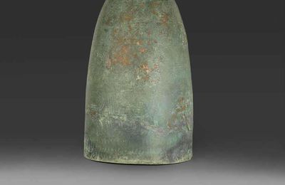 A copper alloy ritual bell, Dong Son culture, Vietnam, circa 2nd century B.C.