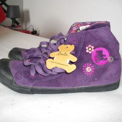 Baskets violette