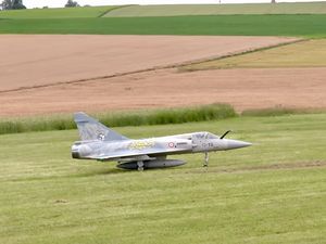 Un Mirage 2000 à turbine  au 1/4