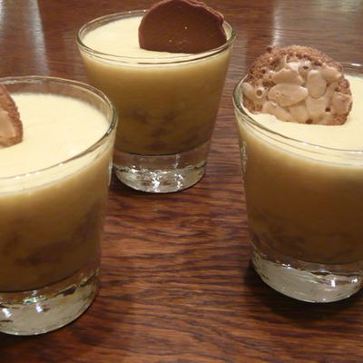 Créme au caramel et beurre salé sur sa purée de bananes