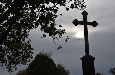 La croix des marins, sur les rives de la Vilaine