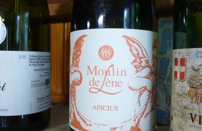 Des vins blancs du Languedoc, de Savoie, et d' Alsace dégustés en partie à l'aveugle.