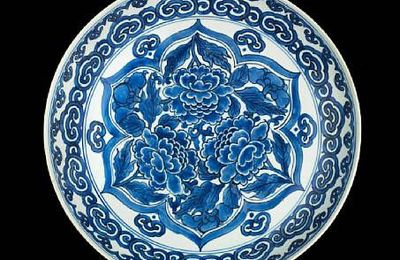 A blue and white saucer dish. Shunzhi, circa 1660