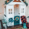 Déco de Noël : 15 maisonnettes pour enfants décorées pour les fêtes