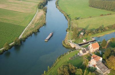 Vues aériennes de l'écluse Meuse