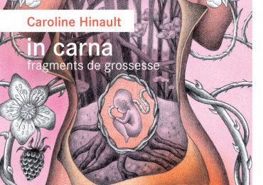 In carna : Caroline Hinault , la grossesse racontée par une approche résolument féministe 