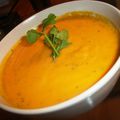 ¤¤¤ Soupe Orange le retour : Potiron – patate douce – carotte – orange – lait de coco et coriandre