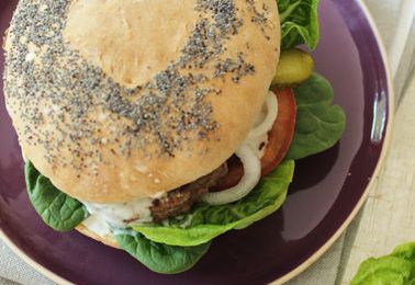 BURGER TOUT FAIT MAISON SAUCE AU GORGONZOLA MAMA MIA QUE C'EST BON !