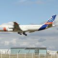 Aéroport: Toulouse-Blagnac(TLS-LFBO): Airbus Industrie: Airbus A340-311: F-WWAI: MSN:001. LE NOUVEL PROFIL D'AILES LAMINAIRE.