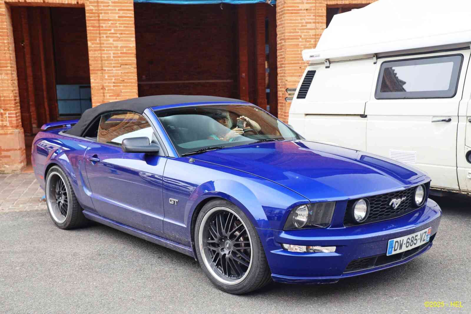 Ford Mustang V GT cabrio_08 - 2013 [USA] HL_GF