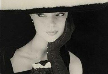 Henry Clarke (1918-1996) Chapeau plume, Balenciaga, 1953.