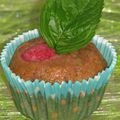 Muffins à la soupe de fraises, aux pistaches et à la menthe