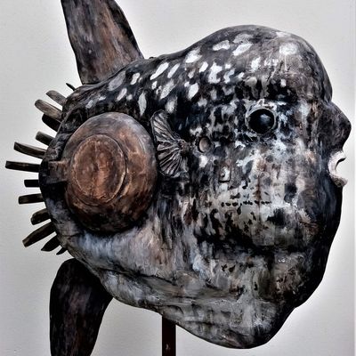 MOLA MOLA Le voyage dans la Lune ( réalisation 2019, bois )