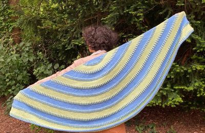 Brioche break shawl by Stephen West