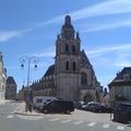 Jardin de la #mairie de #Blois #eglise 