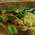 Sandwich au thon mayo d'avocado!
