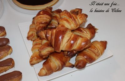 Mon premier cap blanc.... { tarte chocolat, charlotte , eclair chocolat, croissants }