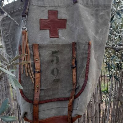 CABAS FOURRE TOUT N° 52