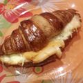 Croissant à la truite fumée