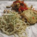 Poulet aux fruits de mer pâtes asiatiques et poivron, bateau russe à st Malo