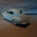 Dinky Toys, la Peugeot 203 (24 R/3) ! Un modèle déjà ancien des années 50 !