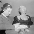26/11/1954, Beverly Hills Hotel - Interview de Maria Romero