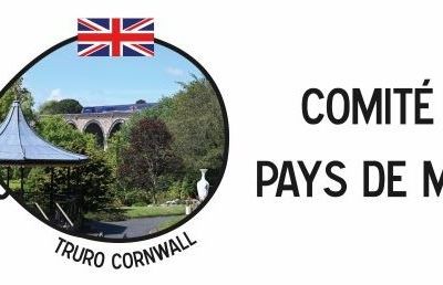 Le bureau du comité. 