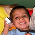 Ilan et son téléphone