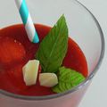 Soupe de fraises à la menthe (avec un peu de chocolat blanc dedans ;) )