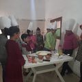 Des Chebakiya à l'atelier pâtisserie du temps d'accueil des enfants et des jeunes adultes ce jeudi a.m.9 mars à Ourika Tadamoune