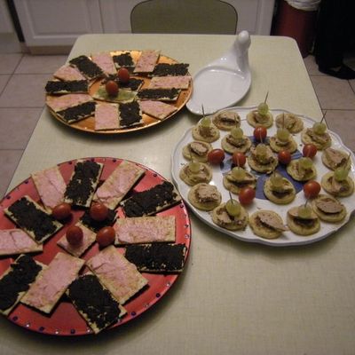 Tous à table ! Bon appétit !