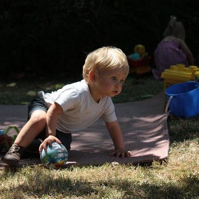 Malo fête l'anniversaire de grand-mamie et Frédérique