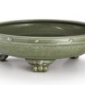 A large 'Longquan' celadon-glazed tripod narcissus bowl, Late Yuan – Early Ming dynasty 