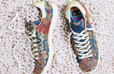 Pharrel Williams revisite la Stan Smith d'Adidas dans une version floral. 