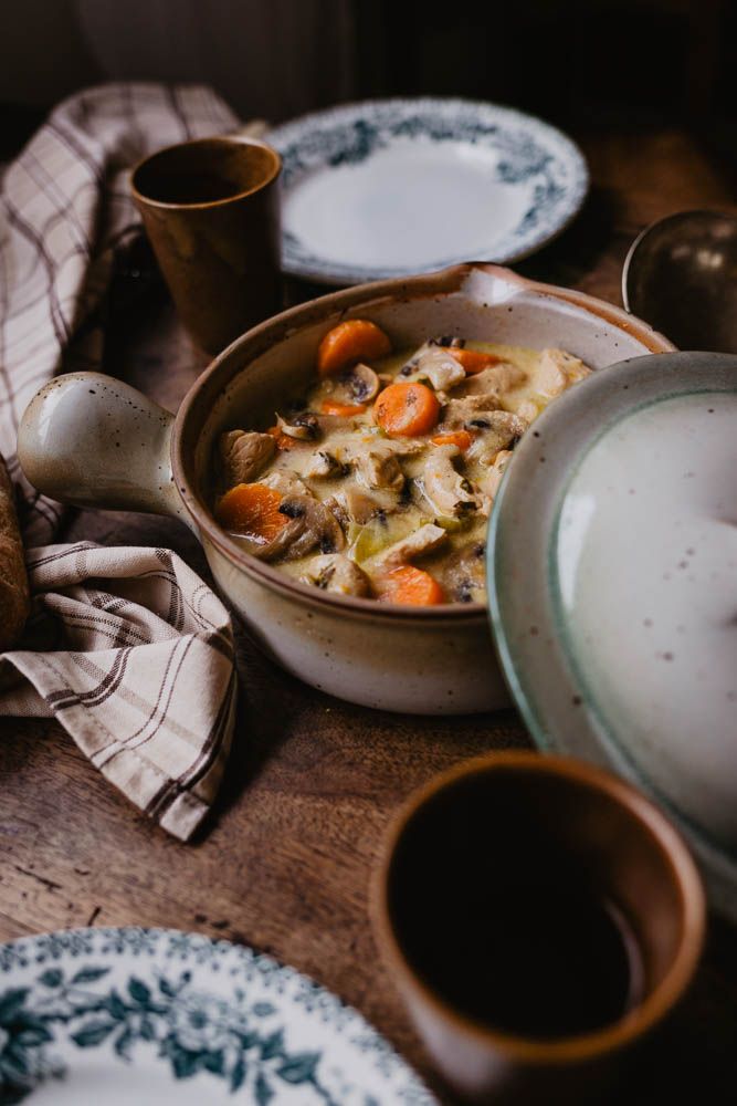 plat réconfortant, plat en sauce, carottes, recette hiver, champignons, facile, crème faiche, noix de muscade