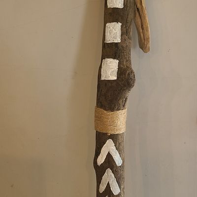 BRANCHE DE BOIS FLOTTE TRIBAL 001