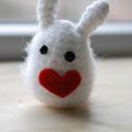 Fluffy bunny crochet amigurumi modèle en français