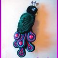 Broche soutache