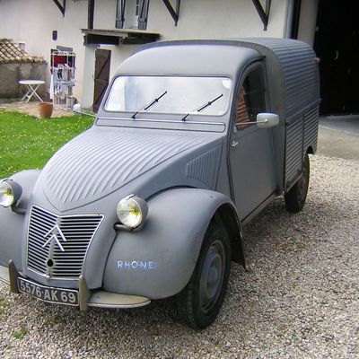 L'AZU 1955 "ressorts apparents" de Michel L.