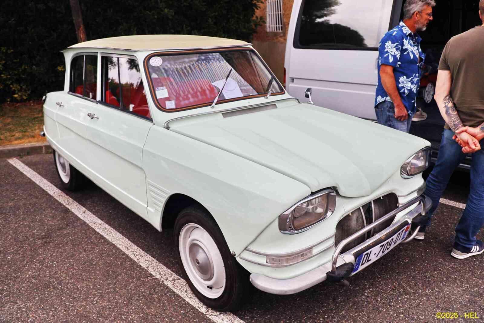 Citroen Ami 6_10 - 1964 [F] HL_GF