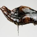 LA SYMBOLIQUE DES MAINS SALES