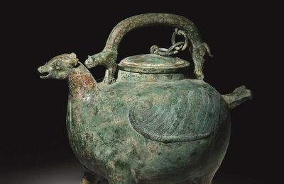 Bronze ritual pouring vessel, he, in the form of a winged animal, China, Eastern Zhou, Warring States period, 475 - 221 BC