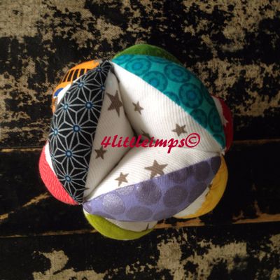 Balle de préhension multicolore