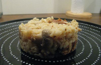 Risotto aux champignons, tomates séchées et aiguillettes de poulet rôti