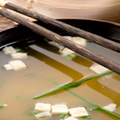 Soupe miso au tofu et algues nori ou wakame