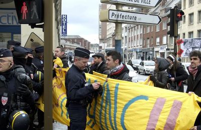 Hollande Cameron à Amiens 3 mars 2016 : Les forces de répression comme seule réponse